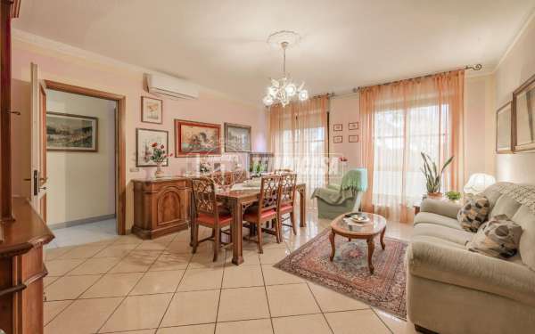 Foto Appartamento in vendita a Milano