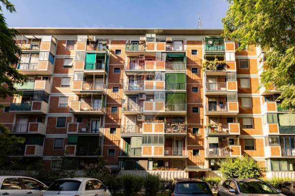 Foto Appartamento in vendita a Milano