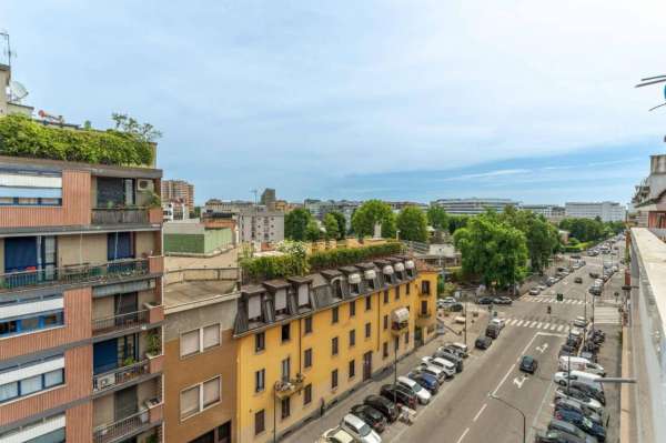 Foto Appartamento in vendita a Milano