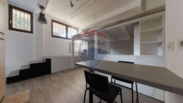 Foto Appartamento in vendita a Milano