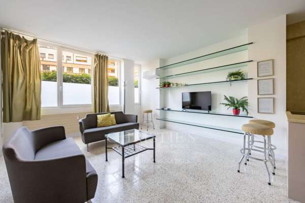 Foto Appartamento in vendita a Milano