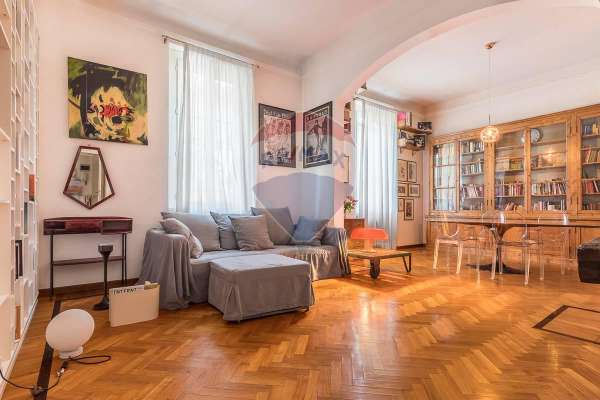 Foto Appartamento in vendita a Milano