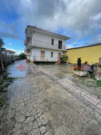Foto Appartamento in vendita a Minturno