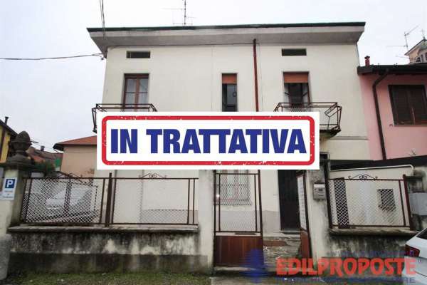 Foto Appartamento in Vendita a Misinto
