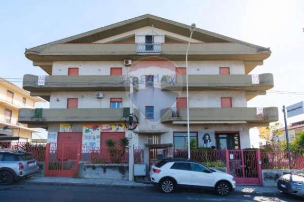 Foto Appartamento in vendita a Misterbianco - 4 locali 183mq