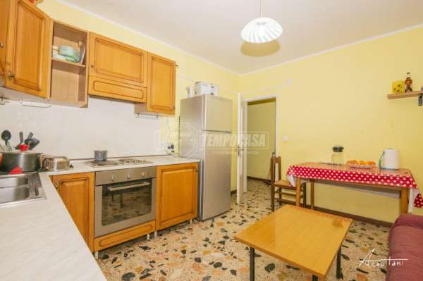 Foto Appartamento in vendita a Modena
