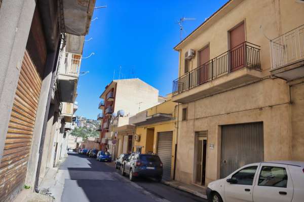 Foto Appartamento in vendita a Modica
