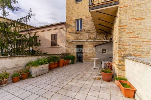 Foto Appartamento in vendita a Monte San Giusto