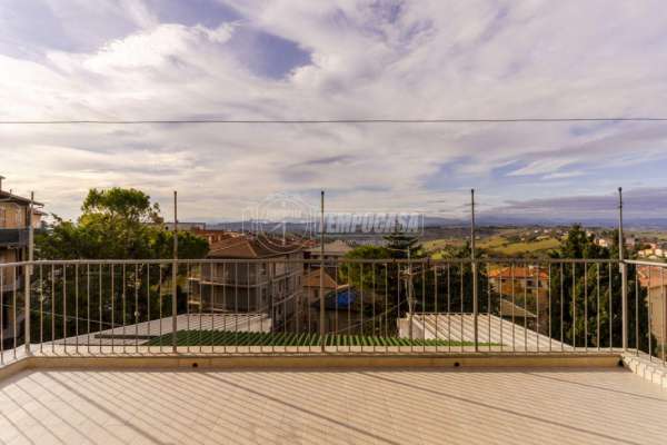 Foto Appartamento in vendita a Monte San Giusto