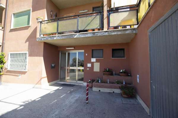 Foto Appartamento in vendita a Montopoli Di Sabina