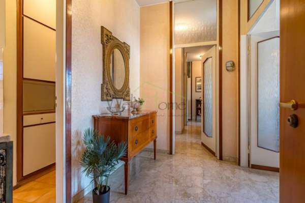 Foto Appartamento in Vendita a Monza San Biagio / Cazzaniga