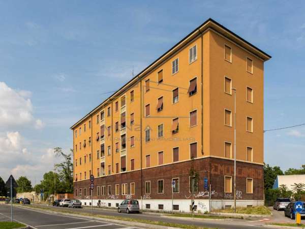 Foto Appartamento in Vendita a Monza Viale Lombardia