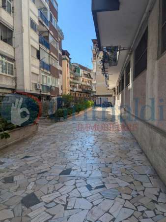 Foto Appartamento in vendita a Napoli