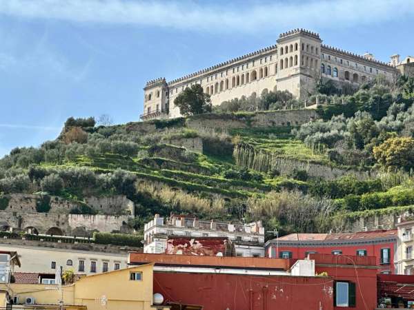 Foto Appartamento in vendita a Napoli
