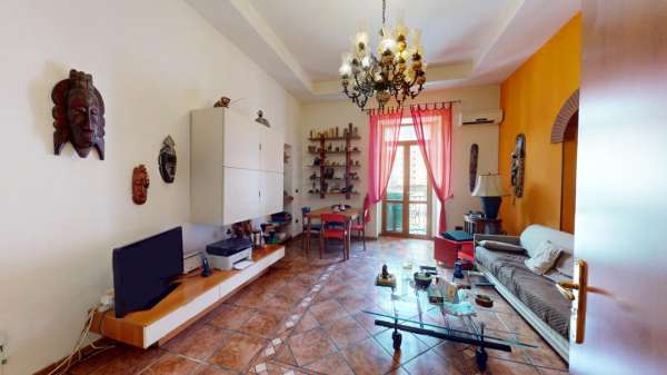 Foto Appartamento in vendita a Napoli