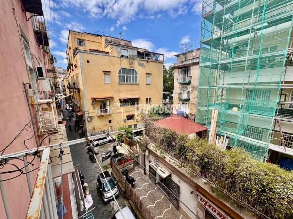 Foto Appartamento in vendita a Napoli