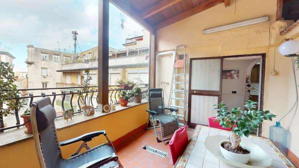 Foto Appartamento in vendita a Napoli