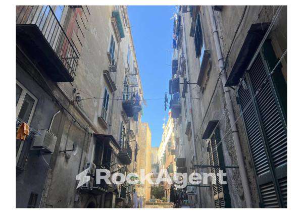 Foto Appartamento in vendita a Napoli