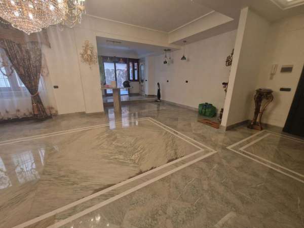 Foto Appartamento in vendita a Napoli