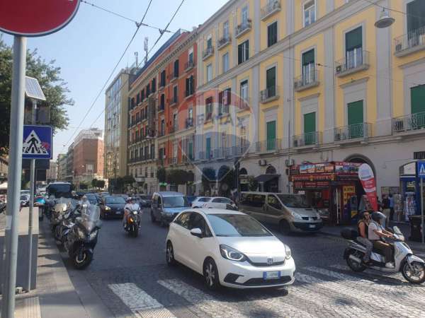 Foto Appartamento in vendita a Napoli