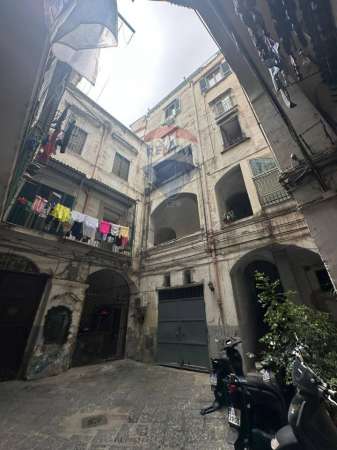 Foto Appartamento in vendita a Napoli