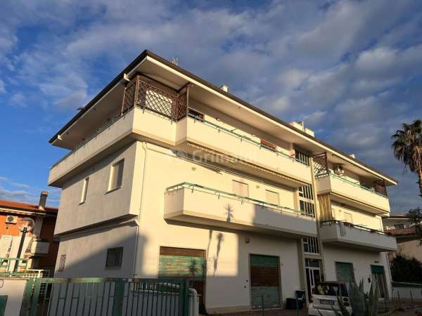 Foto Appartamento in vendita a Nettuno