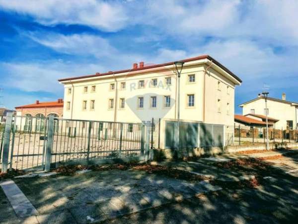Foto Appartamento in vendita a Nogarole Rocca - 3 locali 80mq
