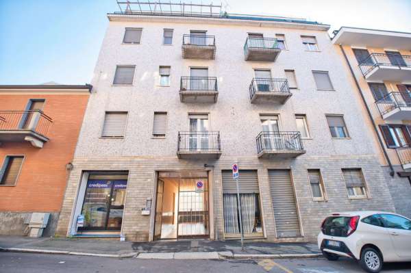 Foto Appartamento in vendita a Novara