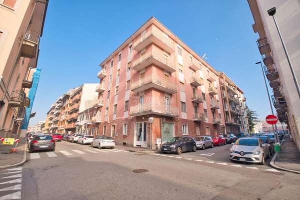 Foto Appartamento in vendita a Novara