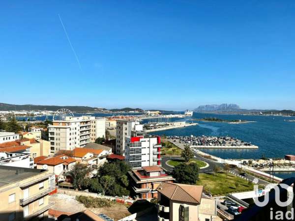 Foto Appartamento in vendita a Olbia