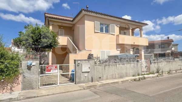 Foto Appartamento in vendita a Olbia