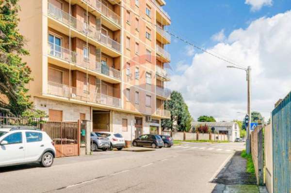 Foto Appartamento in vendita a Olgiate Olona - 3 locali 111mq