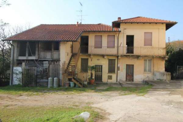 Foto Appartamento in vendita a Olgiate Olona - 3 locali 120mq