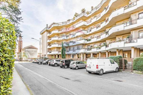 Foto Appartamento in vendita a Olgiate Olona