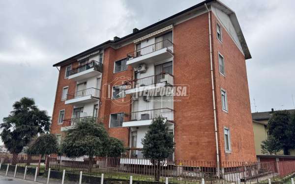 Foto Appartamento in vendita a Ossona