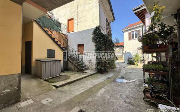 Foto Appartamento in vendita a Ossona