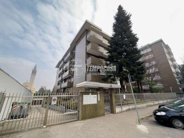 Foto Appartamento in vendita a Paderno Dugnano