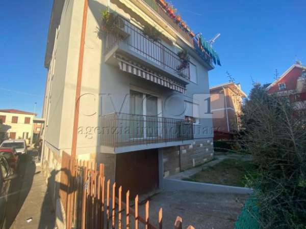 Foto Appartamento in vendita a Padova