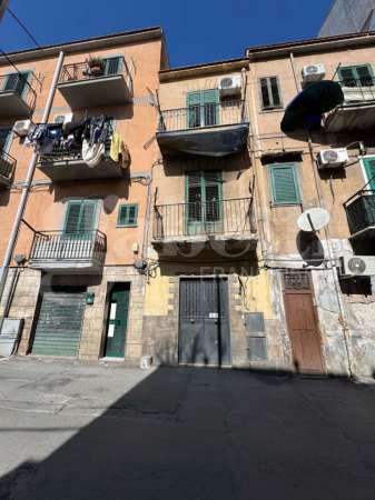 Foto Appartamento in vendita a Palermo