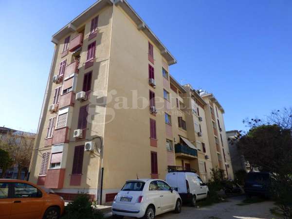 Foto Appartamento in vendita a Palermo