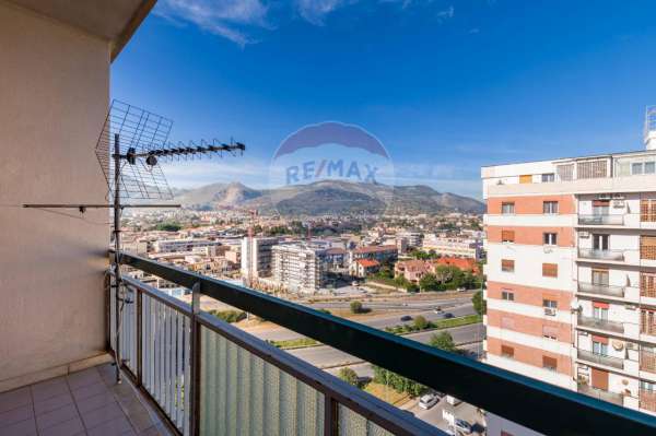 Foto Appartamento in vendita a Palermo