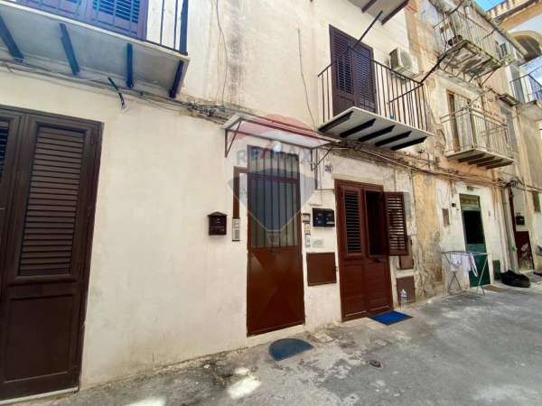Foto Appartamento in vendita a Palermo