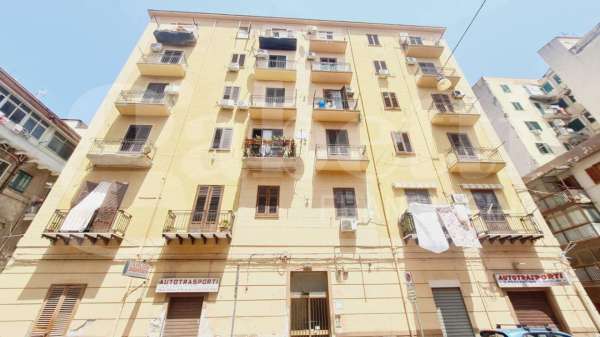 Foto Appartamento in vendita a Palermo