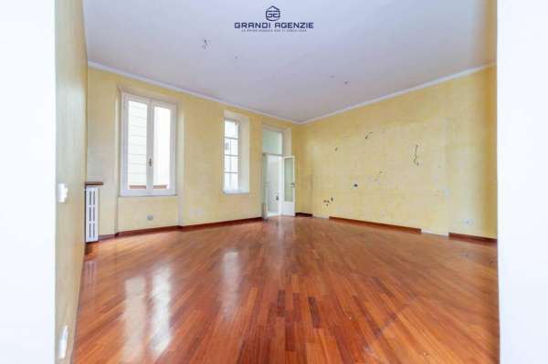 Foto Appartamento in vendita a Parma