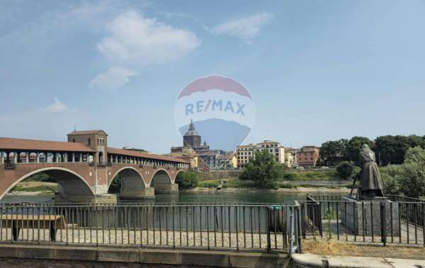 Foto Appartamento in vendita a Pavia
