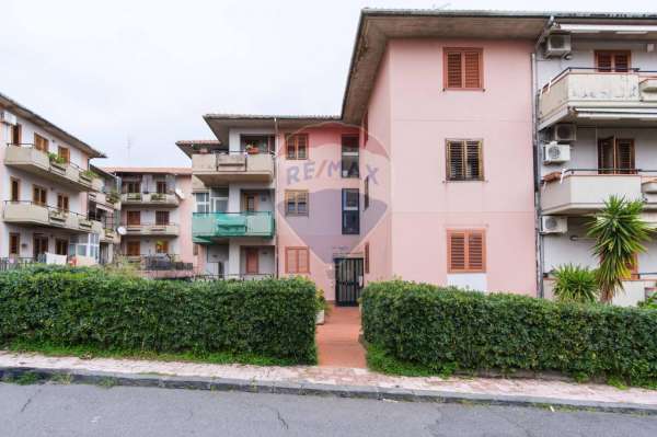 Foto Appartamento in vendita a Pedara