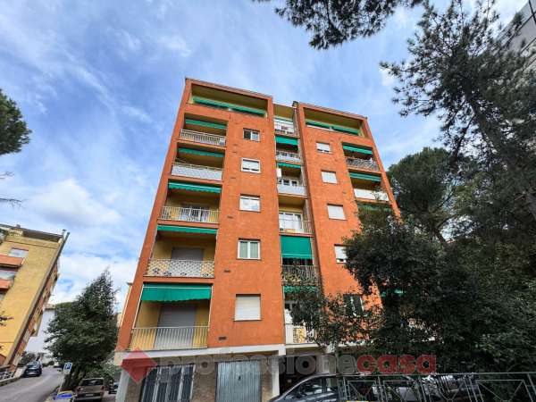 Foto Appartamento in vendita a Perugia
