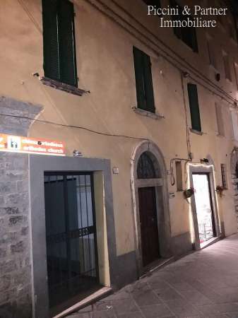 Foto Appartamento in vendita a Perugia
