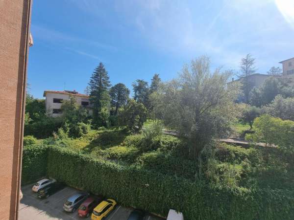 Foto Appartamento in vendita a Perugia