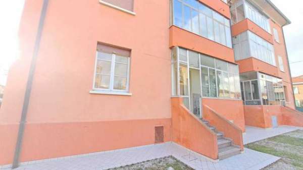 Foto Appartamento in vendita a Pesaro